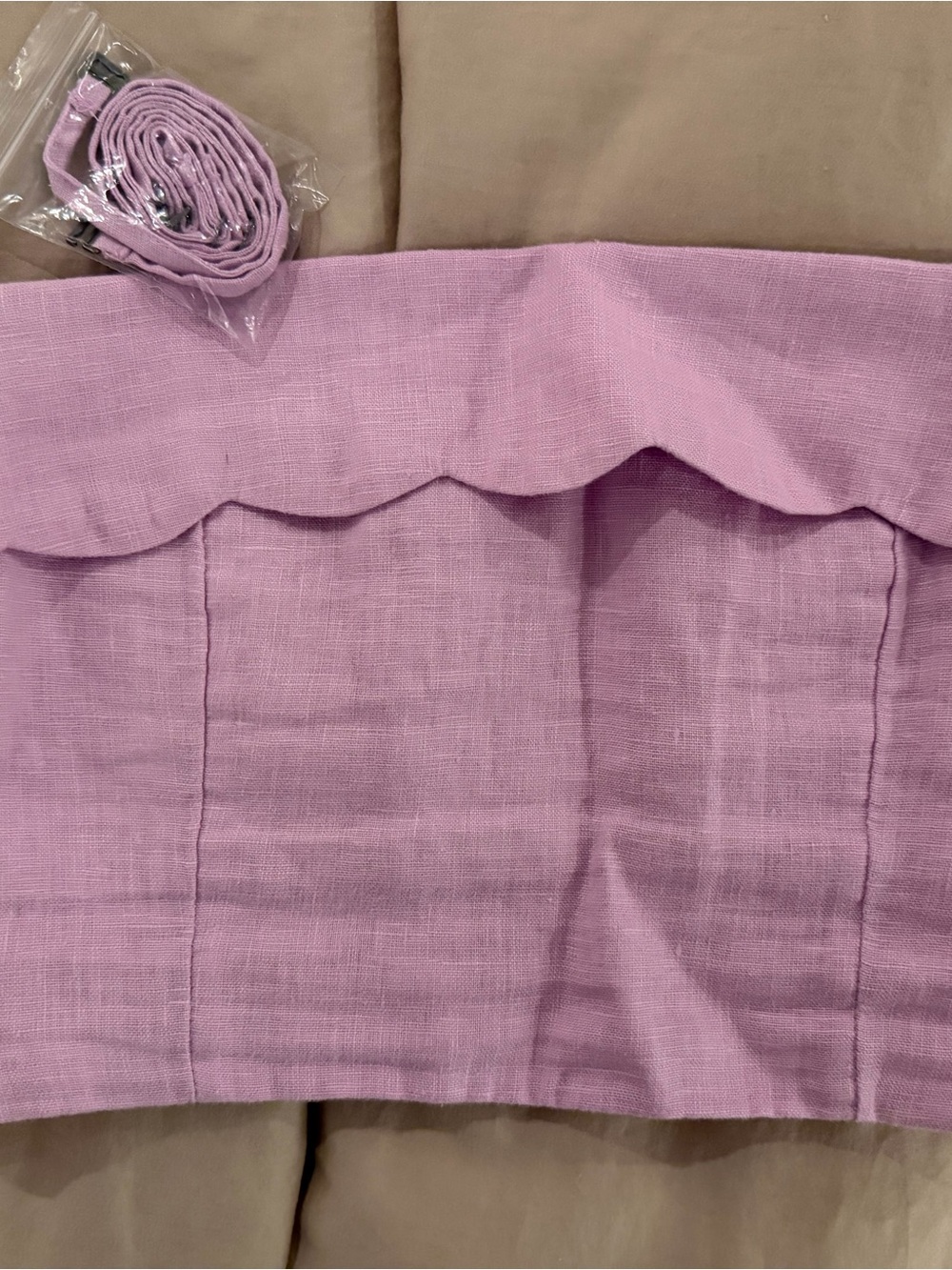 Abercrombie & Fitch Women’s lilac linen crop top